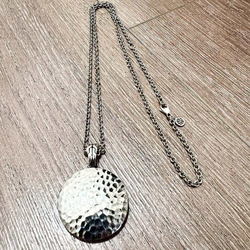 $1295 John Hardy Large Reversible Sterling Silver Hammered Disc Necklace